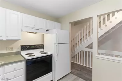 9279 Hickory Ridge Drive, Streetsboro, OH 44241 - Photo 10