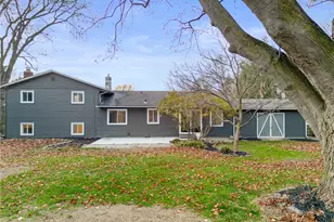 5485 Wilson Dr, Mentor, OH 44060 - Photo 40