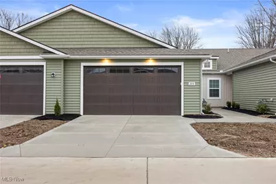 208 Alexander Drive, Elyria, OH 44035 - Photo 4