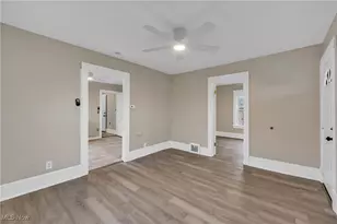 15008 Sylvia Ave, Loveland, OH 44110 - Photo 4