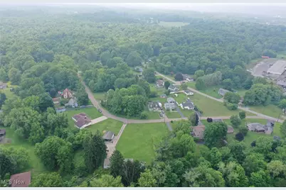 Buena Vista, Hubbard, OH 44425 - Photo 6