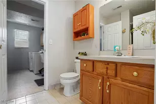 8690 Foxwood Cir, Macedonia, OH 44056 - Photo 10