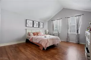 8690 Foxwood Cir, Macedonia, OH 44056 - Photo 16