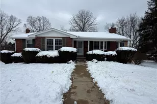 108 Cheryl Ave, Mingo Junction, OH 43938 - Photo 2