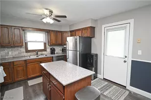 5560 Madrid Dr, Austintown, OH 44515 - Photo 10