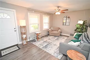 5560 Madrid Dr, Austintown, OH 44515 - Photo 6