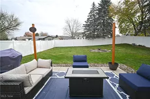 5560 Madrid Dr, Austintown, OH 44515 - Photo 38