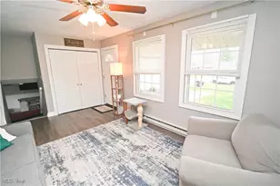 5560 Madrid Dr, Austintown, OH 44515 - Photo 4