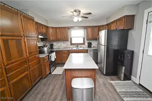 5560 Madrid Dr, Austintown, OH 44515 - Photo 8