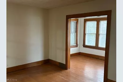 345 Wabash Avenue S, Brewster, OH 44613 - Photo 6