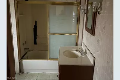 345 Wabash Avenue S, Brewster, OH 44613 - Photo 14