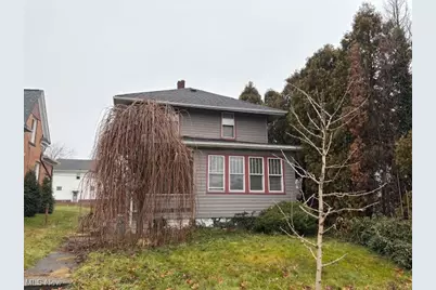 345 Wabash Avenue S, Brewster, OH 44613 - Photo 1