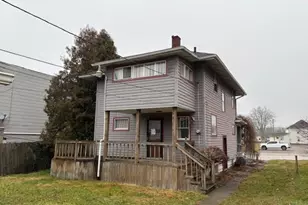 345 Wabash Ave S, Brewster, OH 44613 - Photo 2