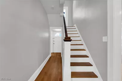 1901 Parkway Drive, Cleveland Heights, OH 44118 - Photo 14