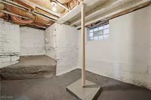 225 Cranz Pl, Akron, OH 44310 - Photo 26