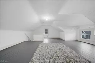 225 Cranz Pl, Akron, OH 44310 - Photo 16