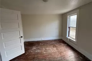 1011 Laurel Ave, Akron, OH 44307 - Photo 12