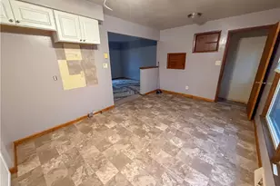 3380 Sunnybrooke Dr, Youngstown, OH 44511 - Photo 6