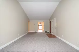 901 Pearson Cir, Boardman, OH 44512 - Photo 6