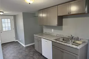 2873 Shelburn Ave, Akron, OH 44312 - Photo 10