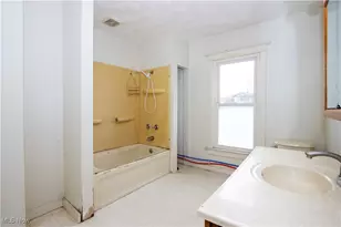 711 Grant St, Ashland, OH 44805 - Photo 32