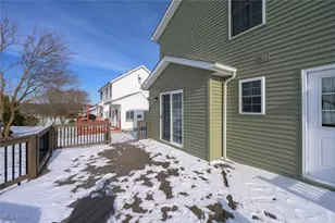 1042 Canterbury Way Dr, Ravenna, OH 44266 - Photo 14