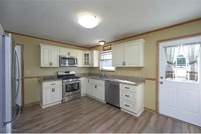 1042 Canterbury Way Drive, Ravenna, OH 44266 - Photo 20