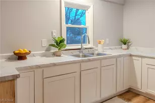 2028 St Elmo Ave NE, Canton, OH 44714 - Photo 10