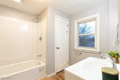 2028 Saint Elmo Avenue NE, Canton, OH 44714 - Photo 4