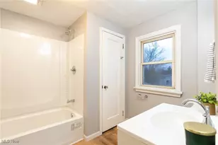 2028 St Elmo Ave NE, Canton, OH 44714 - Photo 4