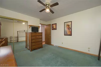 868 Saul Drive, Hubbard, OH 44425 - Photo 18