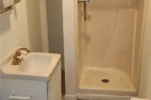 920 Shehy St, Youngstown, OH 44506 - Photo 6