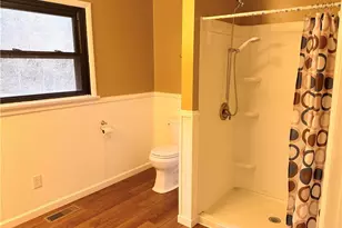 60421 Johnson Ave, Shadyside, OH 43947 - Photo 6