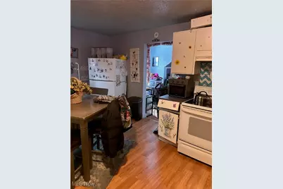510 E 25th Street, Lorain, OH 44055 - Photo 6