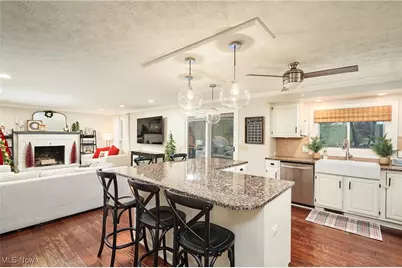 2792 Bridlewood Street NW, North Canton, OH 44720 - Photo 4