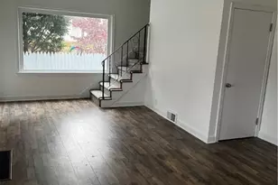 224 7th St NW, Barberton, OH 44203 - Photo 4