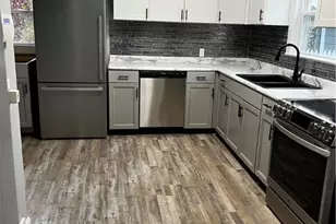 224 7th St NW, Barberton, OH 44203 - Photo 8