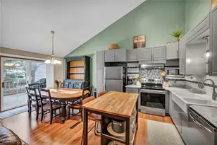 8431 Hendricks Rd, Mentor, OH 44060 - Photo 12