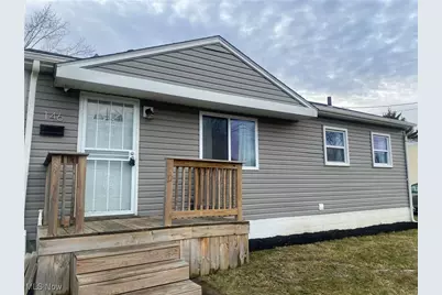 146 Greeley Ln, Youngstown, OH 44405 - Photo 1