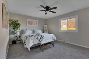 2139 Cranbrook Dr, Youngstown, OH 44511 - Photo 22