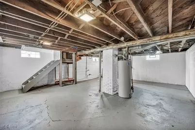 2217 E 32nd Street, Lorain, OH 44055 - Photo 36