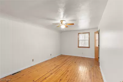 25031 Glenbrook Boulevard, Euclid, OH 44117 - Photo 24