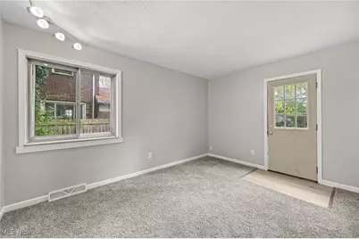 1562 Marlowe Avenue, Akron, OH 44313 - Photo 20