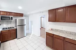 18411 Chagrin Blvd, Huber Heights, OH 44122 - Photo 8