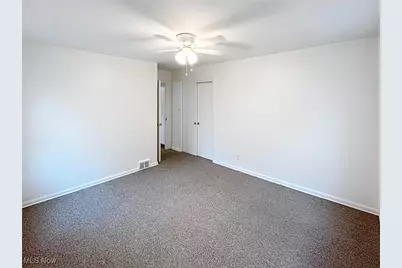 18411 Chagrin Boulevard, Huber Heights, OH 44122 - Photo 18