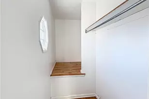 18411 Chagrin Blvd, Huber Heights, OH 44122 - Photo 12