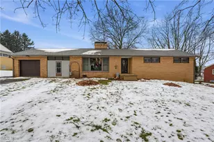 6111 Hollydale Ave NE, Canton, OH 44721 - Photo 1