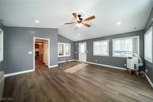 430 E 309th St, Willowick, OH 44095 - Photo 8