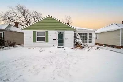 430 E 309th Street, Willowick, OH 44095 - Photo 1
