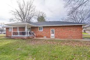 4695 Garrett Dr, Norton, OH 44203 - Photo 2